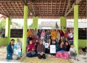 Fasilitasi Aspirasi Warga, Mahasiswa KKN UNDIP Edukasi Cara Pembuatan Google Form kepada Perangkat Desa Brangka