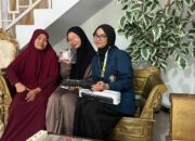 Tingkatkan Daya Tarik Konsumen dan Memperpanjang Umur Simpan, Mahasiswa KKN UNDIP Dampingi UMKM di Desa Pereng dalam Pengemasan