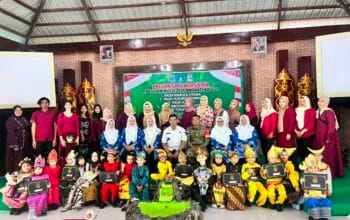 21 Siswa KB Tunas Bangsa Ikuti Pelepasan Gabungan PAUD Desa Binusan