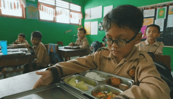 APBN Bukan Tanpa Batas, Menimbang Prioritas Program Makan Bergizi Gratis dalam Perspektif Ekonomi Publik